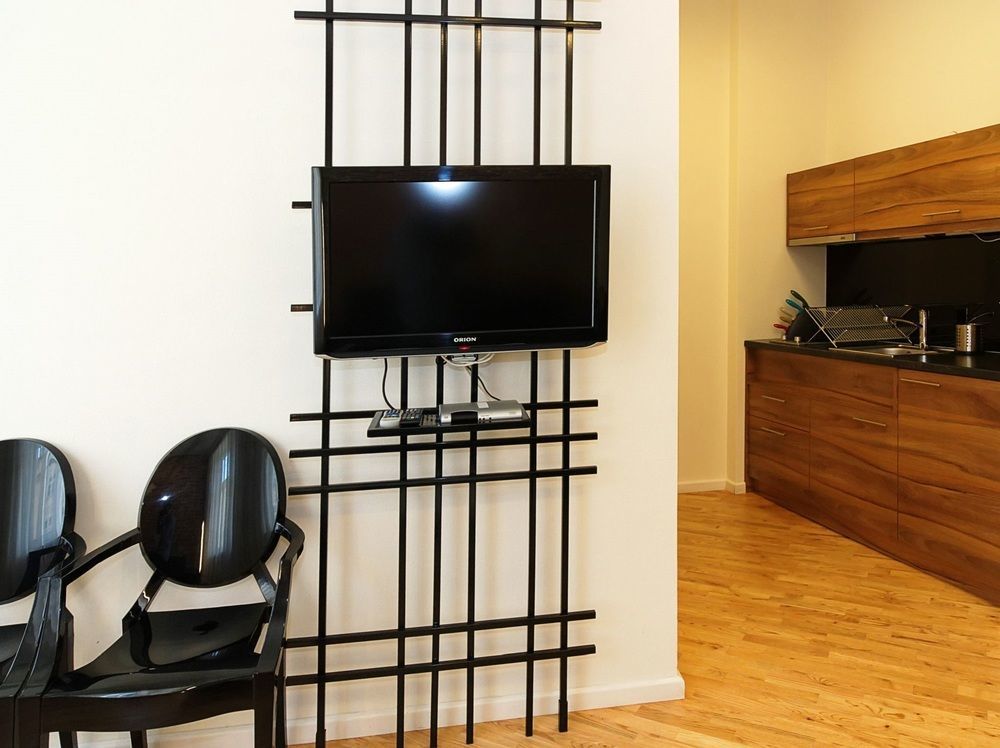 Apartment Only *